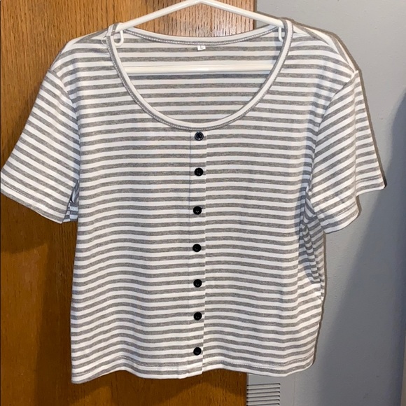 Crop top - Picture 1 of 3